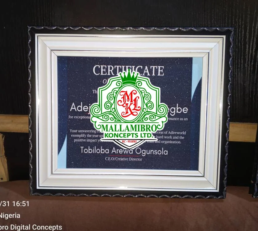Certificate & Award Frames