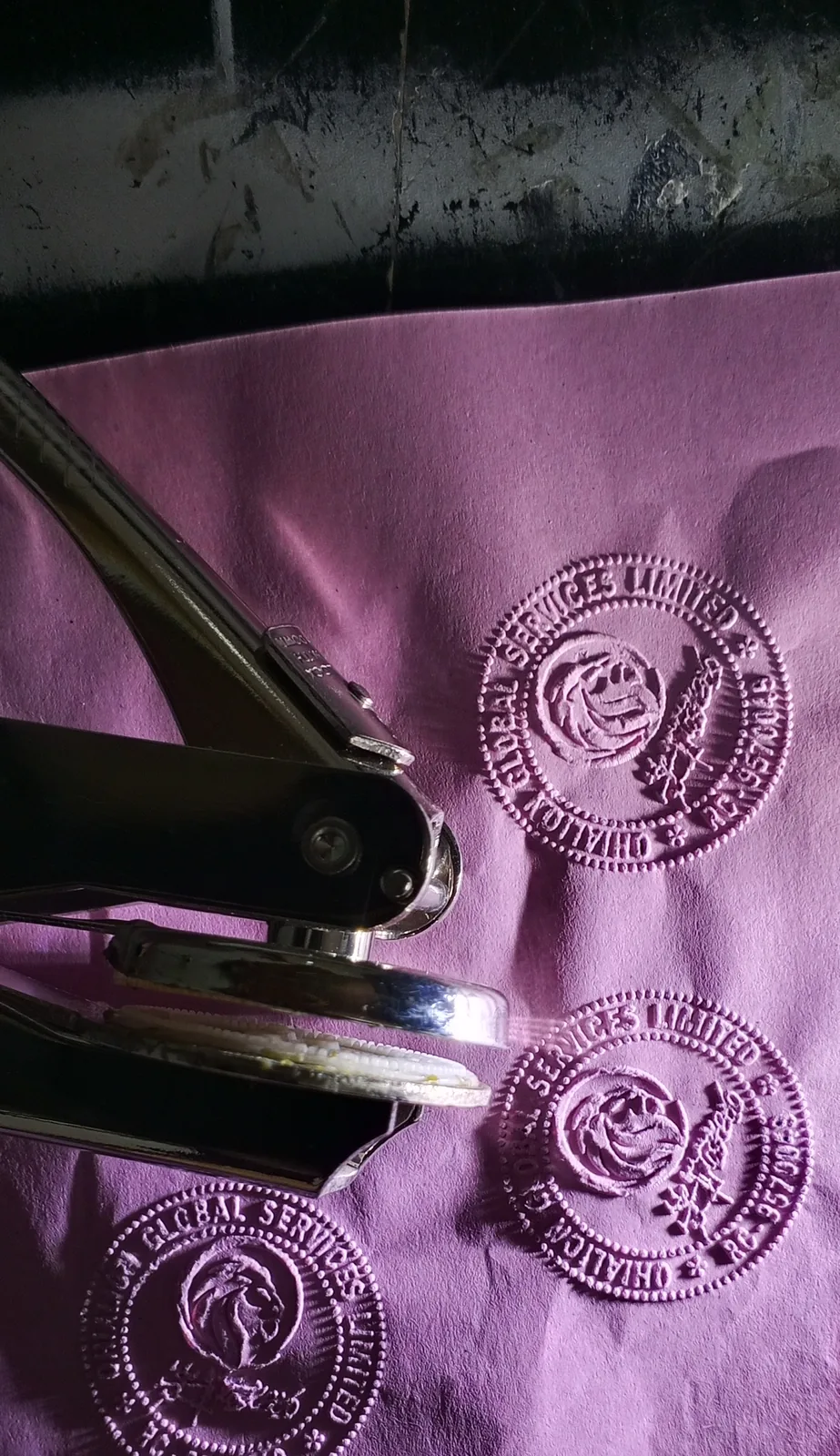 Corporate Table Seal — 1.58" (M1) — sample photo 8